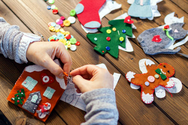 Best Holiday Craft Kits for Kids (That Parents Actually Don’t Regret Buying!)