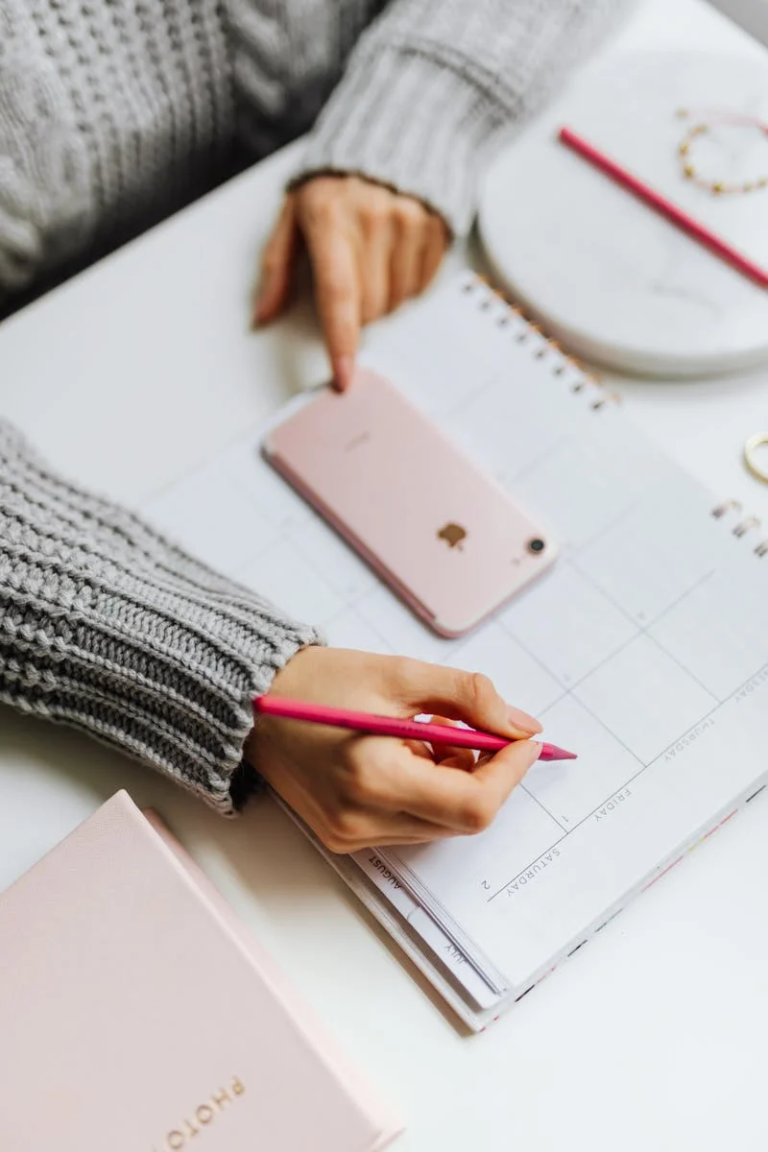 5 Simple Ways to Stay Organized as a Homeschool Mom