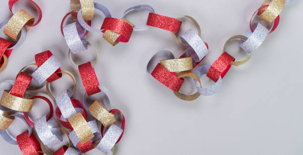 40 Easy Christmas Crafts for Kids (Minimal Mess, Minimal Supplies)