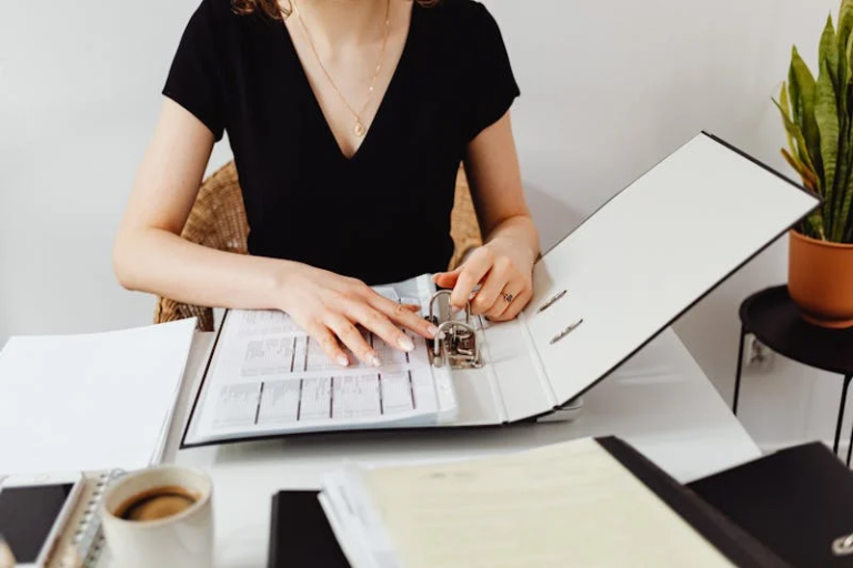 How to Create an Effective Homeschool Portfolio: A Comprehensive Guide