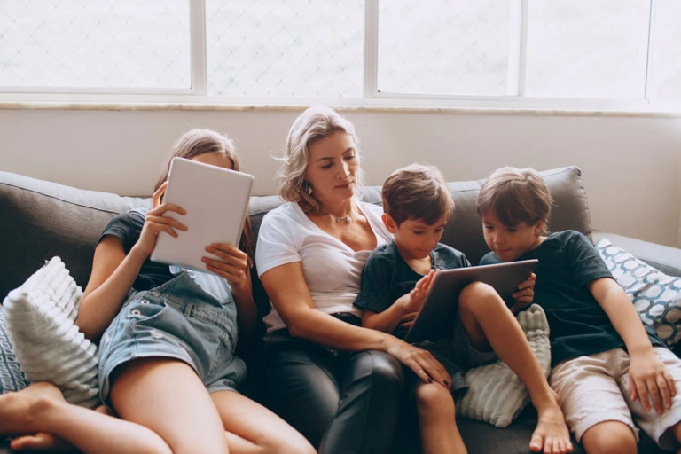 Using Screen Time for Learning: Best Practices for Homeschool Families