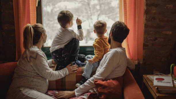 20 Winter Nature Study Ideas for Kids (That You Can Do Even If It’s Cold Outside)